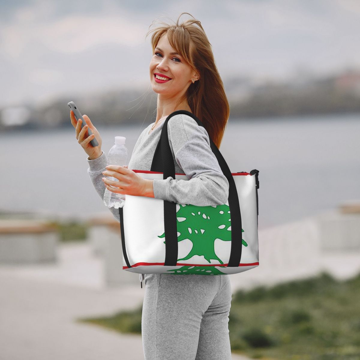 Benutzerdefinierte Flagge des  – Women Bags Lebanon Bewertung und Preis